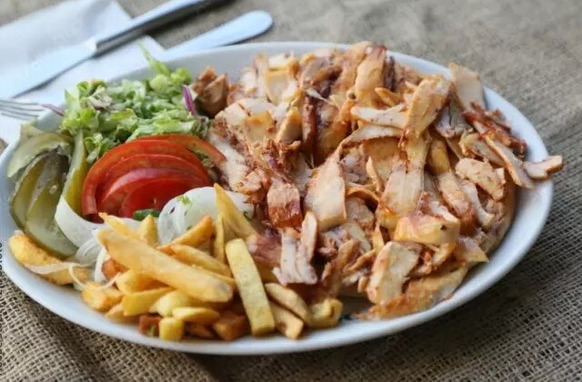 Ev Yapımı Tavuk Döner Tarifi Sosyal Medyada Viral Oldu