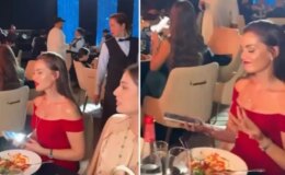 Fahriye Evcen, gösterdiği fotoğrafla hayranlarını mest etti