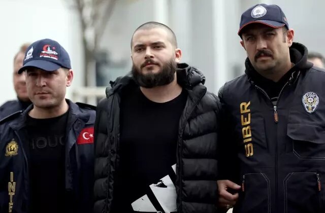 Faruk Fatih Özer’in ölümünde yeni detaylar! Banyo kapısına çarşafla asılı halde bulunmuş