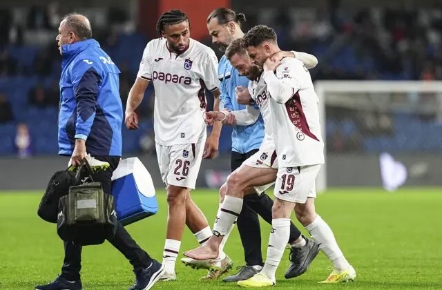 Fatih Tekke kötü haberi verdi: Ayağında kırık var