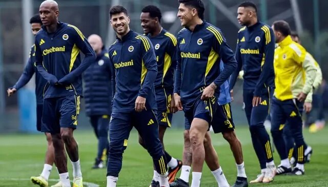 Fenerbahçe’nin Viktoria Plzen maçı kamp kadrosu belli oldu