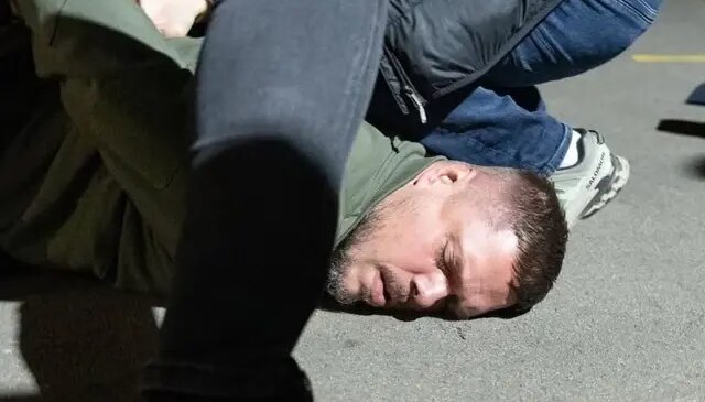 Ters kelepçe taktılar! Fenerbahçe ve Beşiktaş’ın eski yıldızı tutuklandı