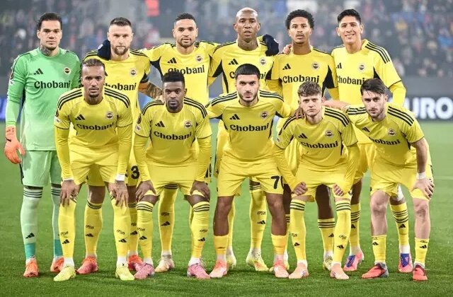 Fenerbahçe’ye şok: İki yıldız isim Ferençvaros maçında forma giyemeyecek