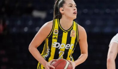 Fenerbahçeli Sevgi Uzun’dan, Kadınlar Basketbol Süper Ligi’nde 1000. sayı