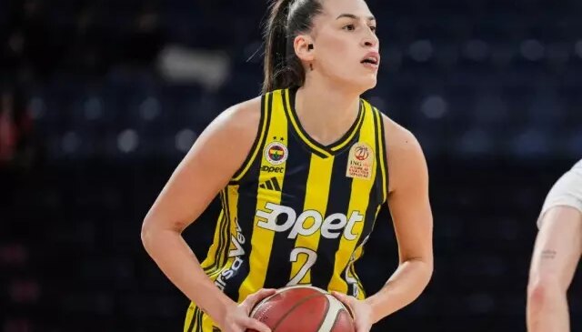 Fenerbahçeli Sevgi Uzun’dan, Kadınlar Basketbol Süper Ligi’nde 1000. sayı