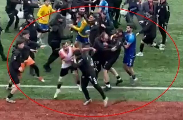 Futbol sahası ringe döndü, tam 24 kırmızı kart