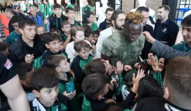 Galatasaray’a da gol atan Kocaelisporlu Agyei’ye sevgi seli