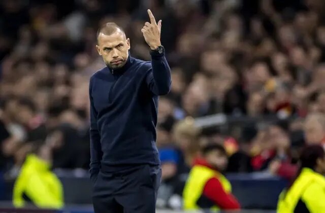 Yollar ayrıldı! Galatasaray’a mağlup olan Ajax’ta fatura John Heitinga’ya kesildi