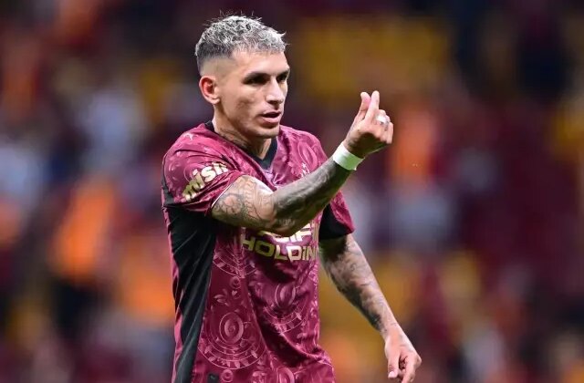 Galatasaraylı taraftarlara Lucas Torreira’dan müjdeli haber