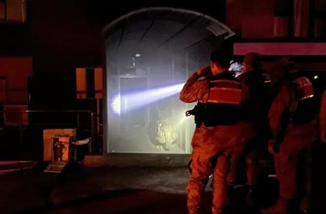 Galeride çıkan yangında 2 kişi öldü, 14 kişi yaralandı