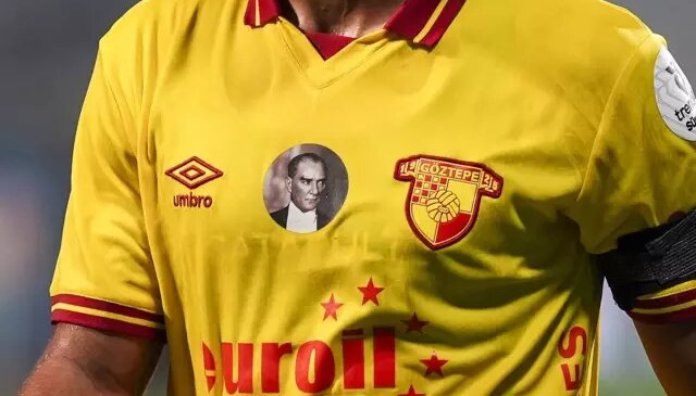 Göztepe’nin Atatürk portreli formasına beğeni yağıyor