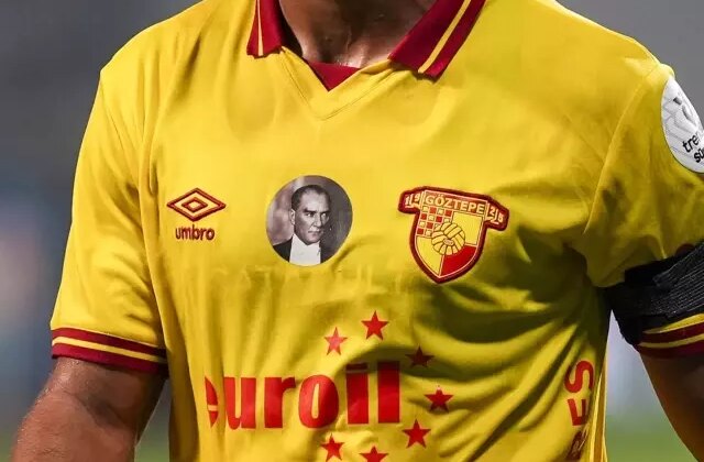 Göztepe’nin Atatürk portreli formasına beğeni yağıyor