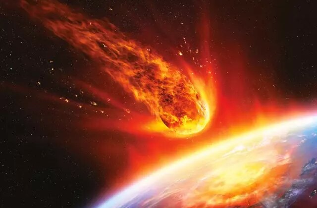 Güneş’te art arda 3 büyük patlama! Kütle, Dünya’ya doğru ilerliyor