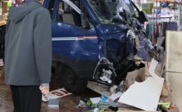 Güney Kore’de pazar yerinde dehşet, araç kalabalığın arasına daldı