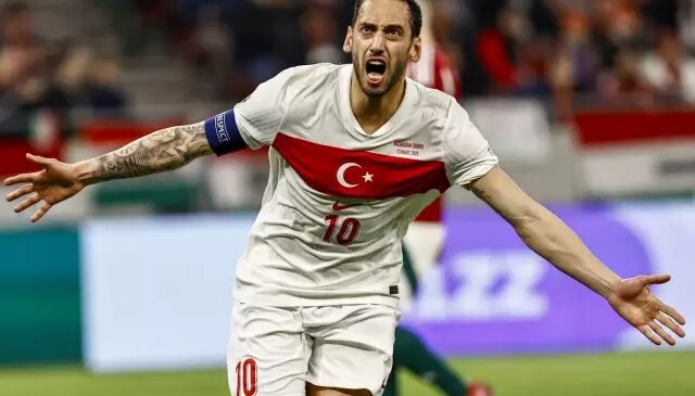 Hakan Çalhanoğlu, Bülent Korkmaz ve Tuncay Şanlı’yı yakaladı