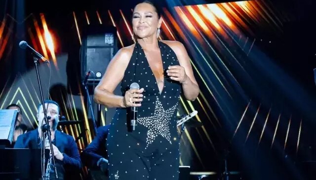 Hülya Avşar’dan setlere dönüş sinyali