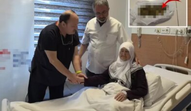 Yaşlı kadının safra kesesinden 213 adet taş çıktı