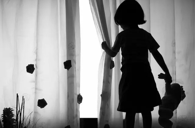 İngiltere’de sosyal hizmetlerin bakımındaki 2 bin 400’den fazla çocuk kayboldu