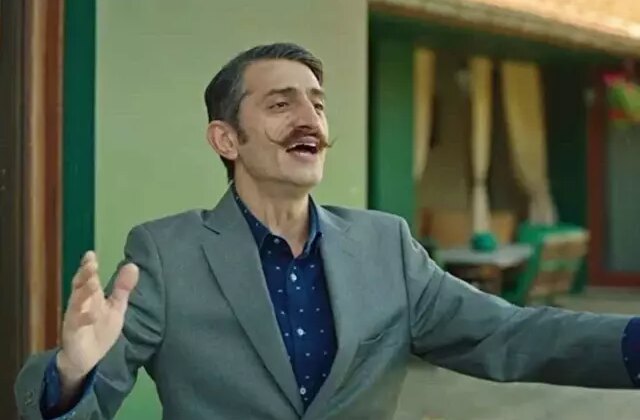 “İntiharın eşiğindeyim” demişti! Metin Keçeci bu kez çöpten karton toplarken görüntülendi