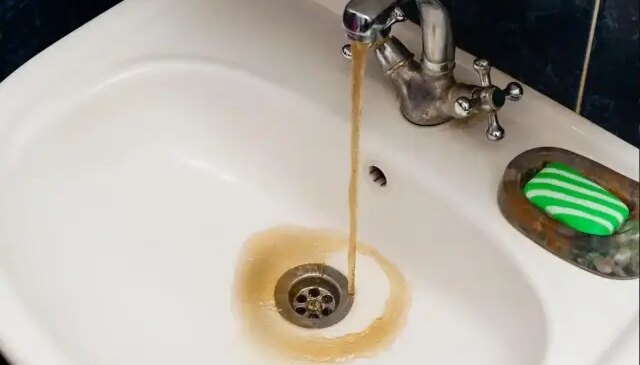 İstanbul’da musluklardan çamurlu su akıyor! İSKİ’den açıklama geldi