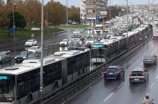 İstanbul’da “özel günlerde” metrobüs güzergahı değişecek