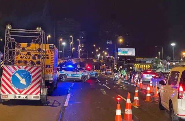 İstanbul Maratonu nedeniyle bazı yollar trafiğe kapatıldı