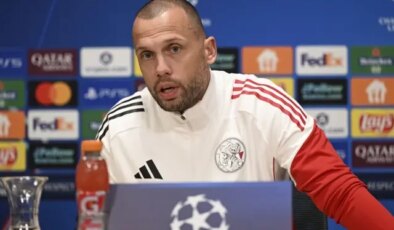 John Heitinga, Osimhen’i dünyaca ünlü iki eski golcüyle kıyasladı