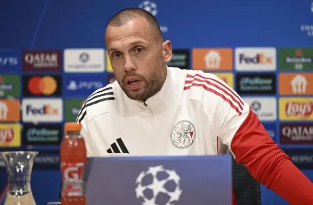 John Heitinga, Osimhen’i dünyaca ünlü iki eski golcüyle kıyasladı