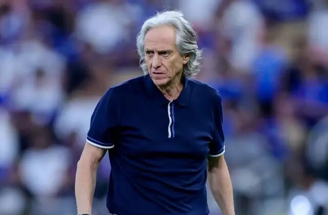 Jorge Jesus Suudi Arabistan’da tozu dumana katıyor