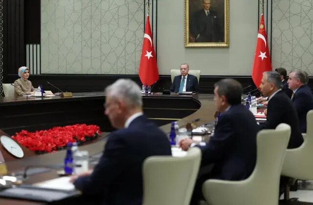 Kabine sonrası Erdoğan’dan Özel’e sert sözler