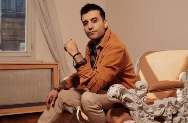 Kameraya yakalandılar! İşte ünlü oyuncu ile eşinin gergin anları