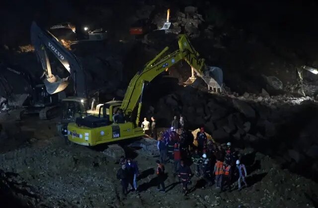 Taş ocağındaki göçükten kahreden haber! İşçinin cansız olma ihtimali kalmadı