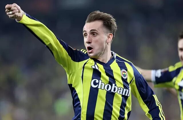 Kerem Aktürkoğlu, minik Aras’ı ziyaret etti