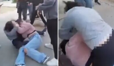 Kız öğrenciler, okul bahçesinde saç saça kavga etti