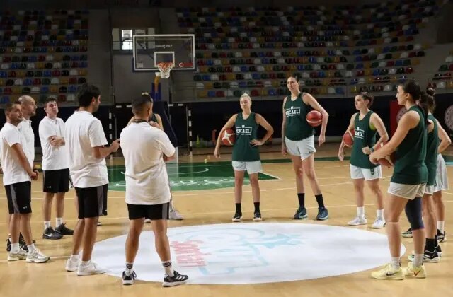 Ligden çekilen Kocaeli Kadın Basketbol Takımı’nın tüm maçları 20-0 kabul edildi