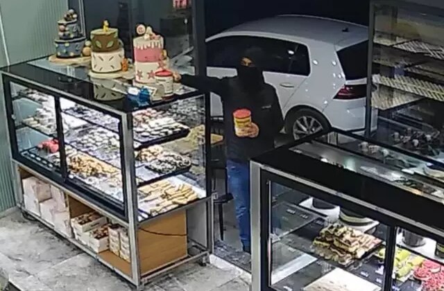 Manisa’da SMA’lı çocuğun bağış kumbarası çalındı