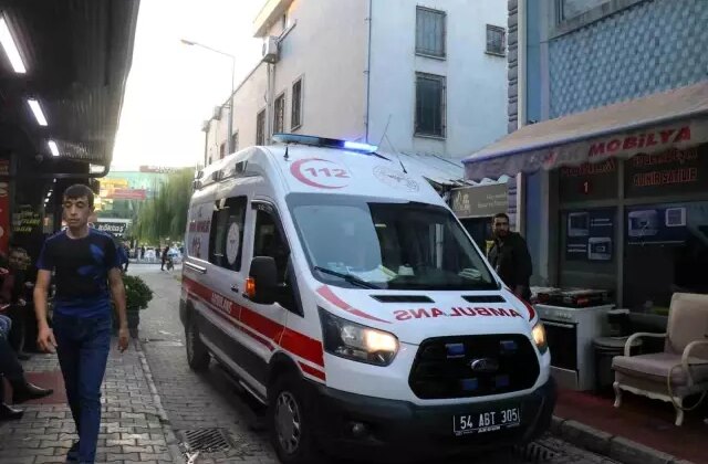 Hırsızlık Şüphelisi Yüksekten Düşerek Yaralandı