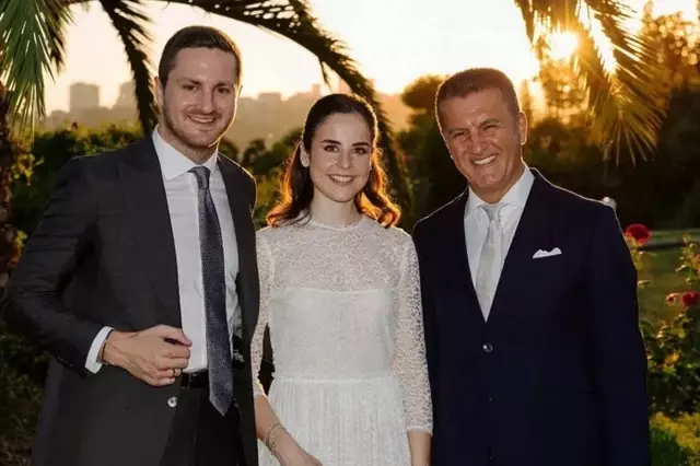 mustafa sarigul un gelininden dedikodulari 19302737 4572 o