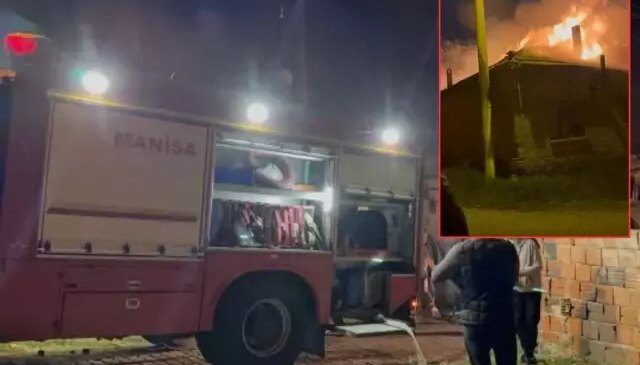 Müstakil evde korkutan yangın! Yan binaya da sıçradı