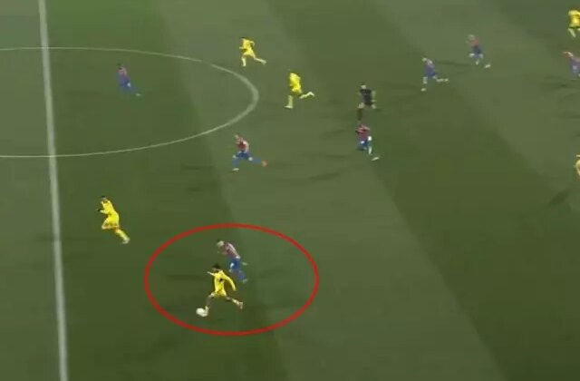 Ne yaptın sen Oğuz Aydın! Taraftarı çıldırtan pozisyon