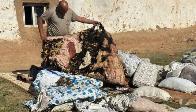 Nereye gitseler evdeki eşyalar kendi kendine alev alıyor