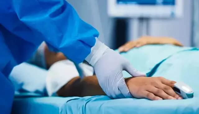 Nöbette rahat etmek için 10 hastayı öldüren hemşireye verilen ceza belli oldu