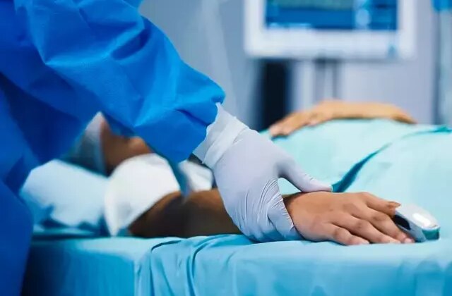 Nöbette rahat etmek için 10 hastayı öldüren hemşireye verilen ceza belli oldu