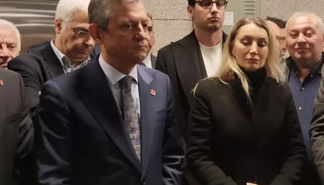 Özgür Özel: Dilek İmamoğlu’nun diplomatik pasaportu iptal edildi