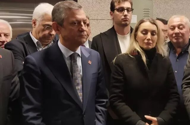 Özgür Özel: Dilek İmamoğlu’nun diplomatik pasaportu iptal edildi