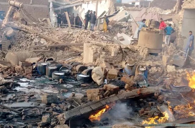 Pakistan’da fabrikada patlama: 18 ölü, 21 yaralı
