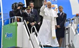 Papa 14. Leo, Lübnan’a gitmek üzere Türkiye’den ayrıldı