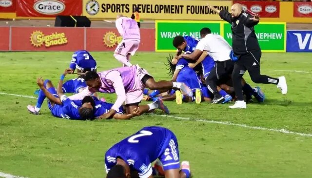 Peri masalı gerçek oldu! Fener’in eski hocası 150 bin nüfuslu ülkeyi Dünya Kupası’na götürdü