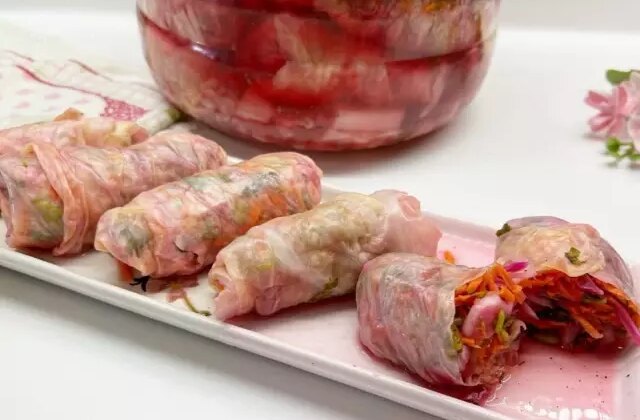 Sarma ve Turşu lezzeti birleşti: Lahana Sarması Turşusu