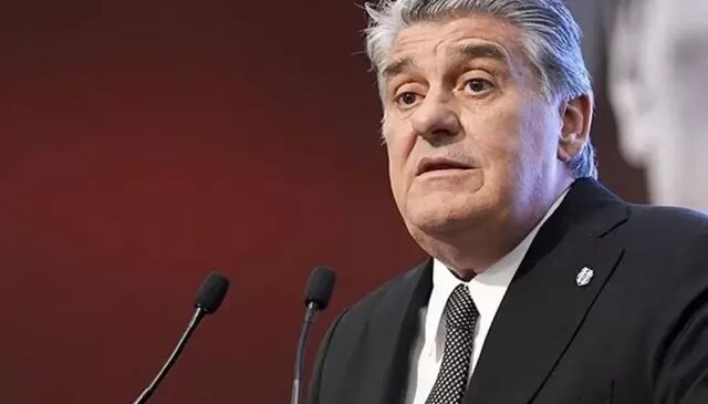 Serdal Adalı derbi biter bitmez Orkun Kökçü’yü odasına çağırdı